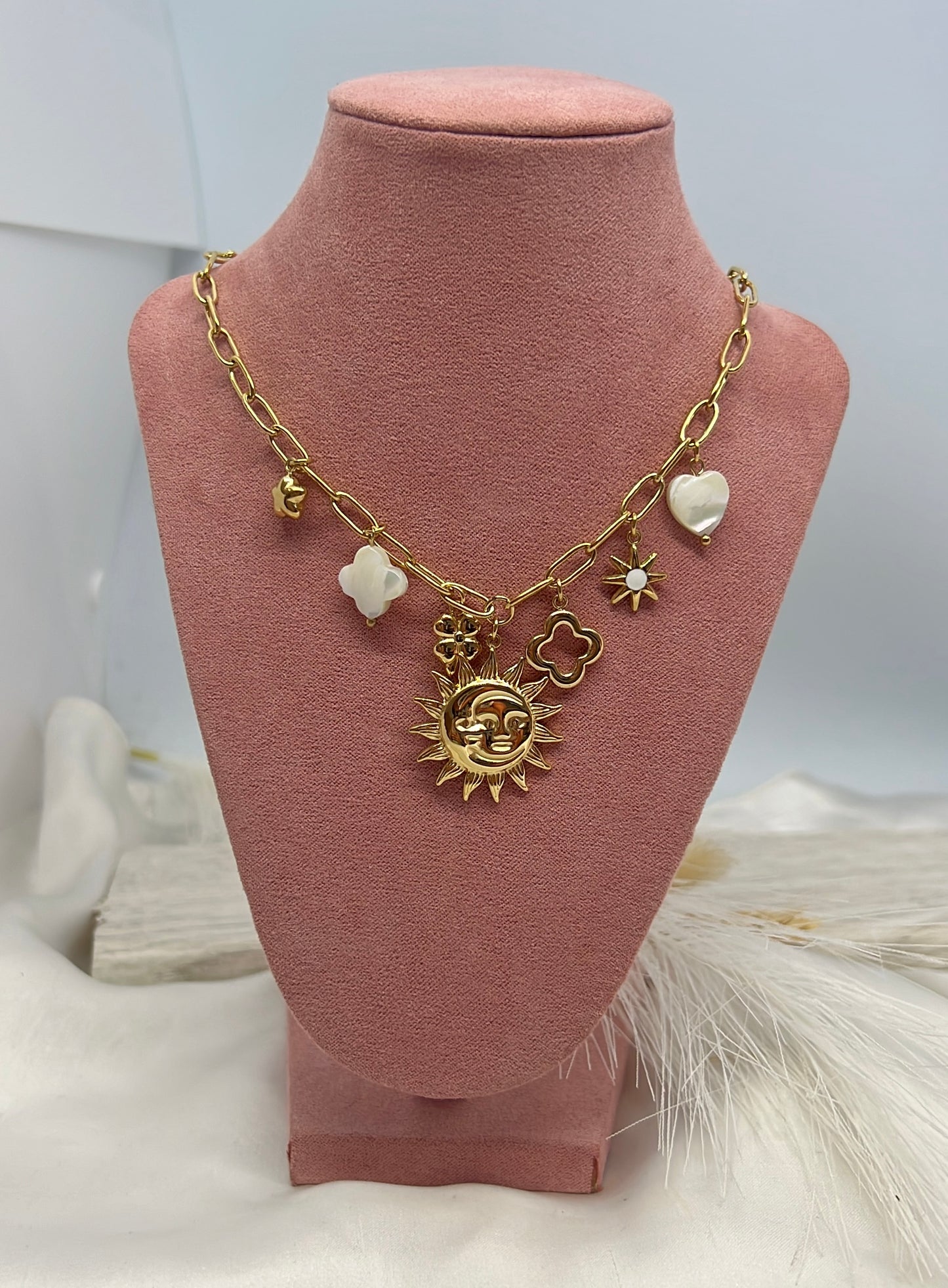 COLLIER LUVIA